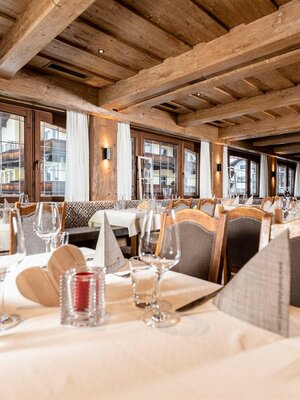 Speisesaal Gedeck im Stockerwirt | © Stockerwirt